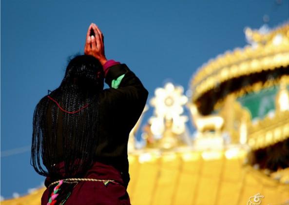 一尊绿色的观音菩萨像_感应事迹